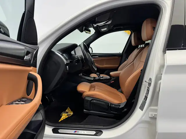 BMW X3 view 12