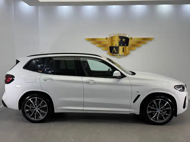 BMW X3 view 8