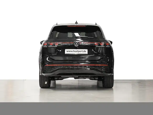 Volkswagen Tiguan view 4