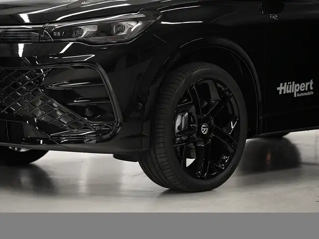 Volkswagen Tiguan view 5