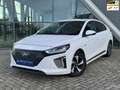 Hyundai IONIQ 1.6 GDi First Edition 141pk Camera / Panoramadak / Blanco - thumbnail 1