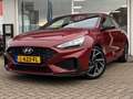 Hyundai i30 Fastback 1.5 T-GDi MHEV N Line Stoelverwarming, na Rood - thumbnail 2