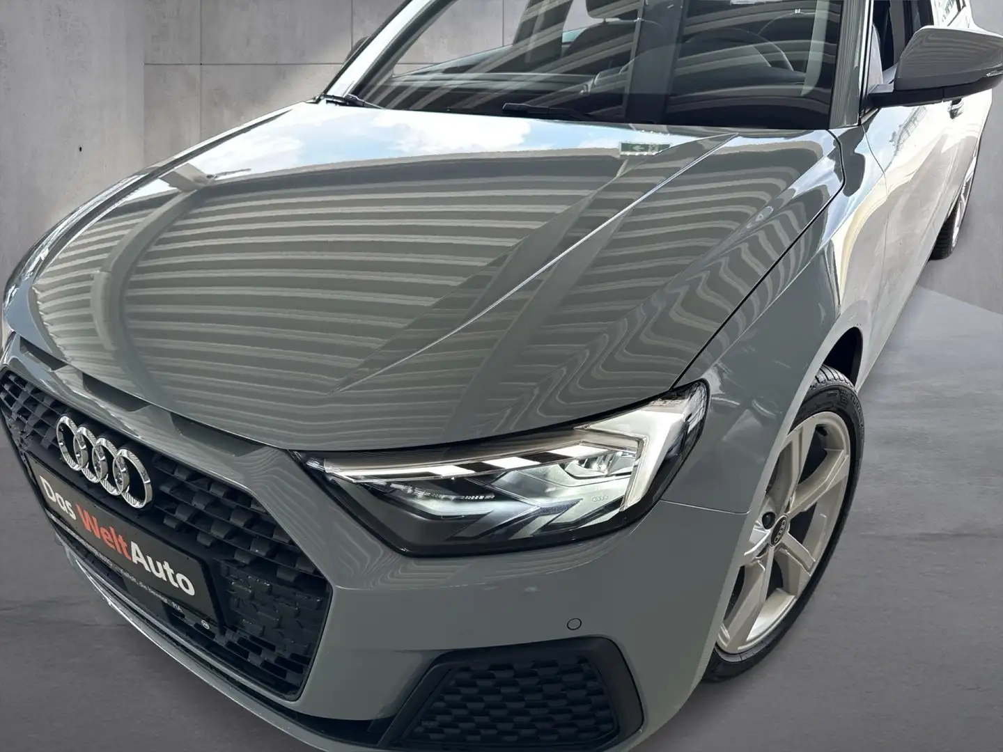 Audi A1 25 TFSI intense Grau - 2