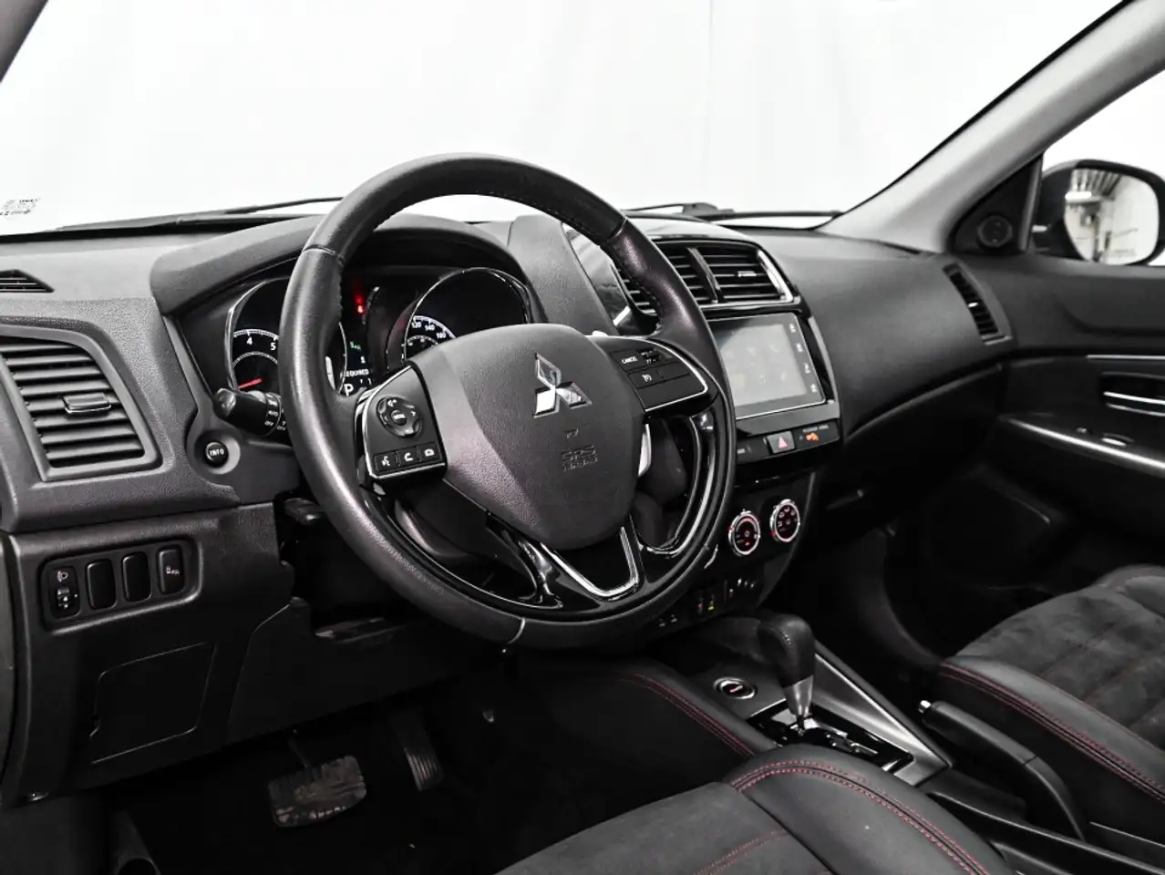 Mitsubishi RVR снимка Mitsubishi RVR