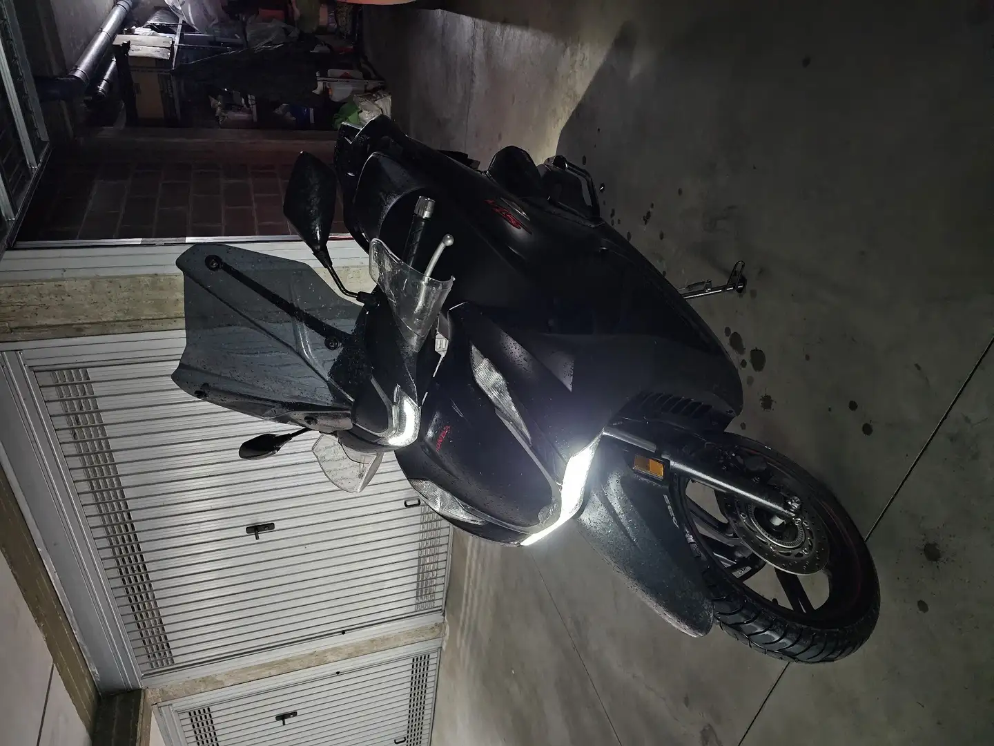 Honda SH 350i Sport Black - 1