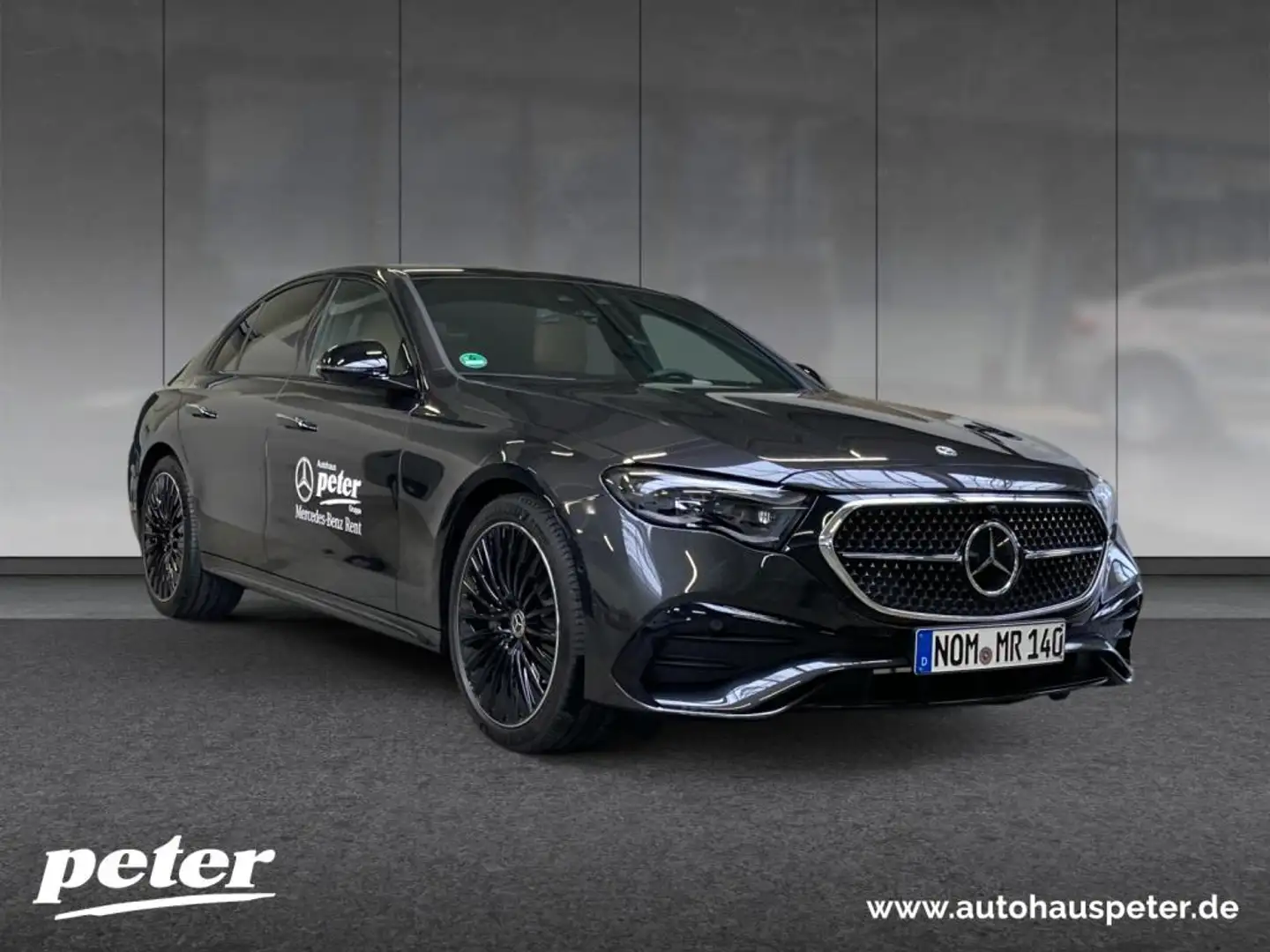 Mercedes-Benz E 200 Limousine AMG+NIGHT+20"+BURMESTER+KEYLESS Grau - 2