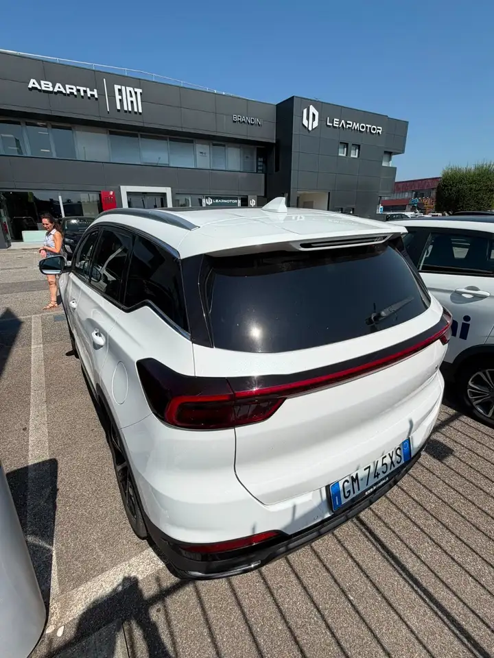 DR Automobiles DR6 2023