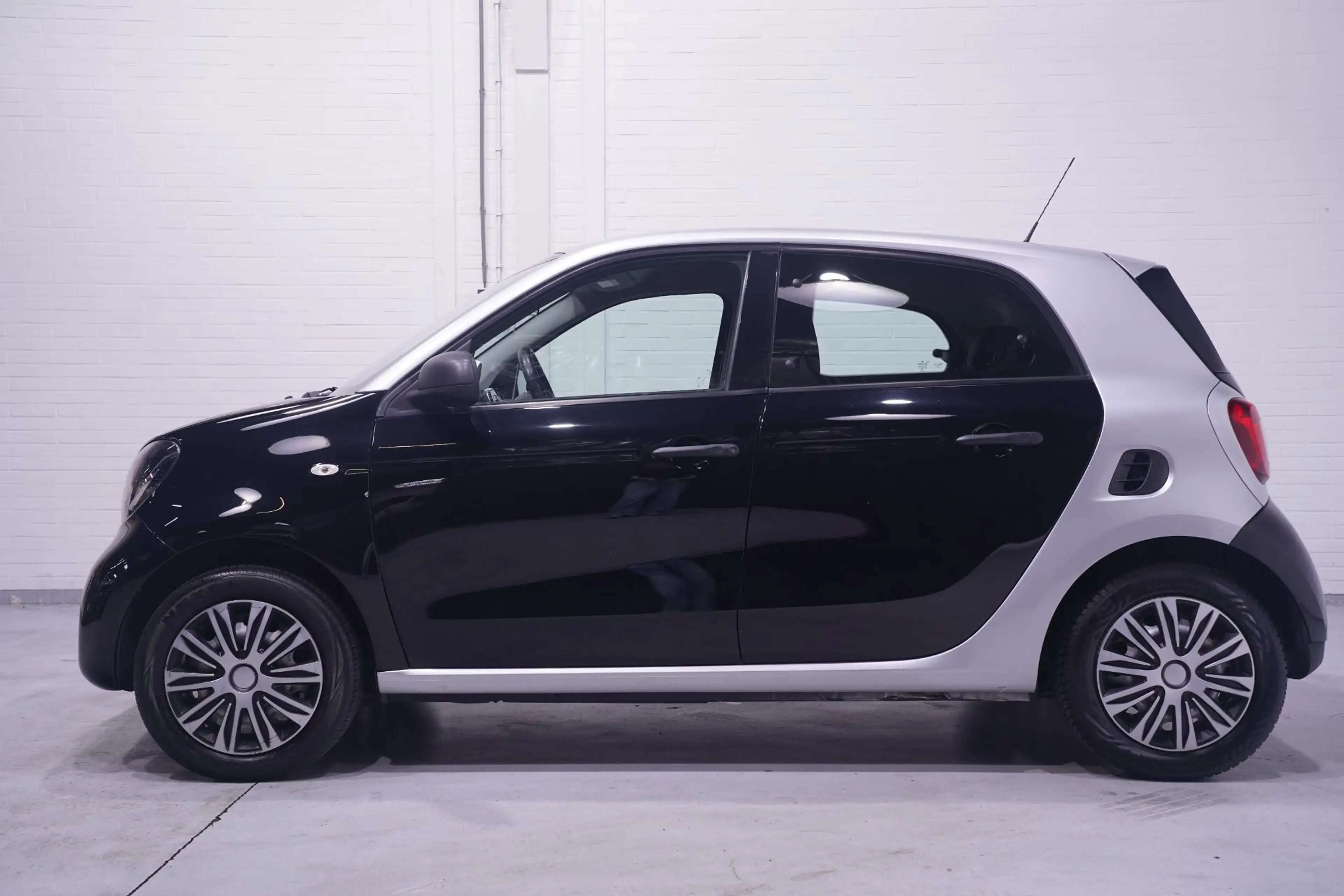 smart forFour 1.0 Pure NAP Cruise Control Bluetooth Airco Rijkla — photo 8