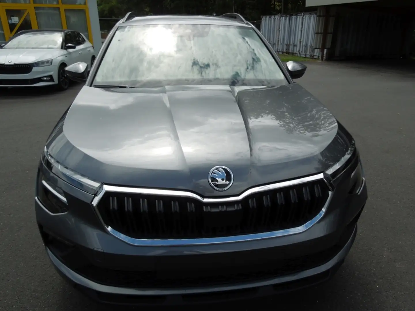 Skoda Kamiq 1.0 TSI Essence/LED/Sitzheizung/Smart-Link Gris - 2