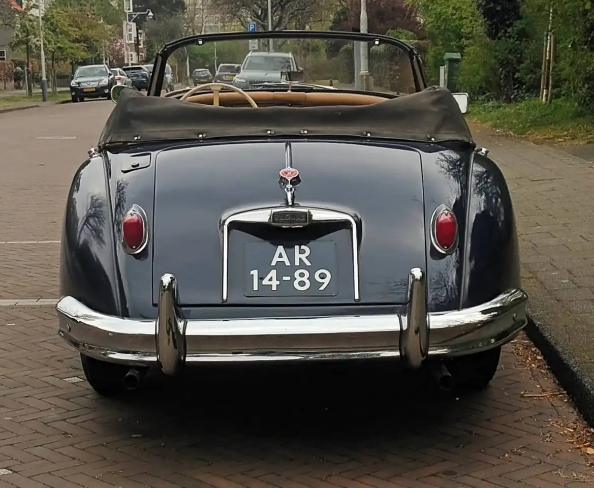 Jaguar XK8 Drophead coupé, foto 3