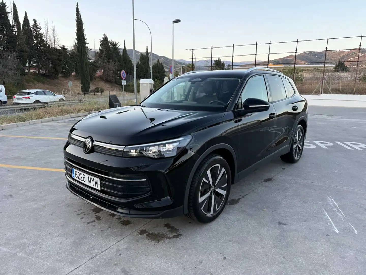 Volkswagen Tiguan 2.0TDI Más DSG 110kW Negro - 1