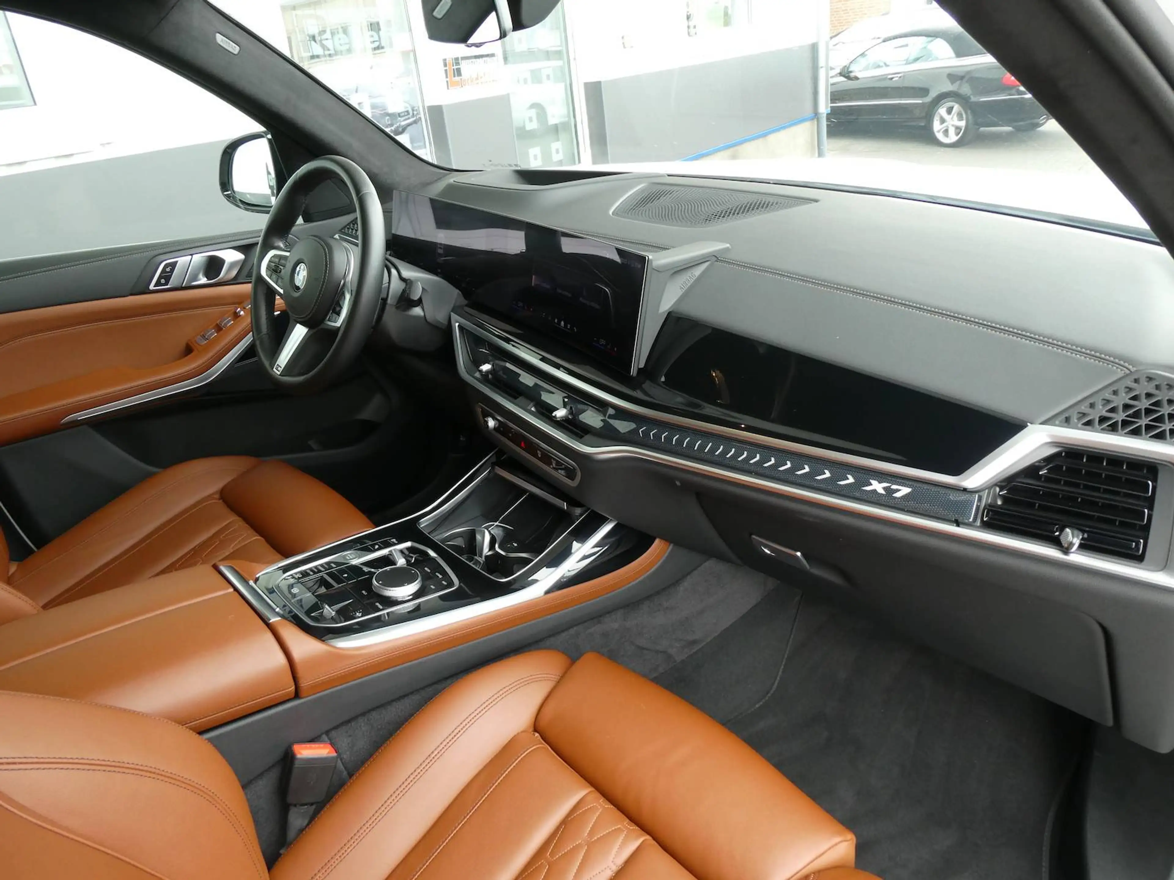 BMW X7 xDrive 40 d M Sport — photo 12