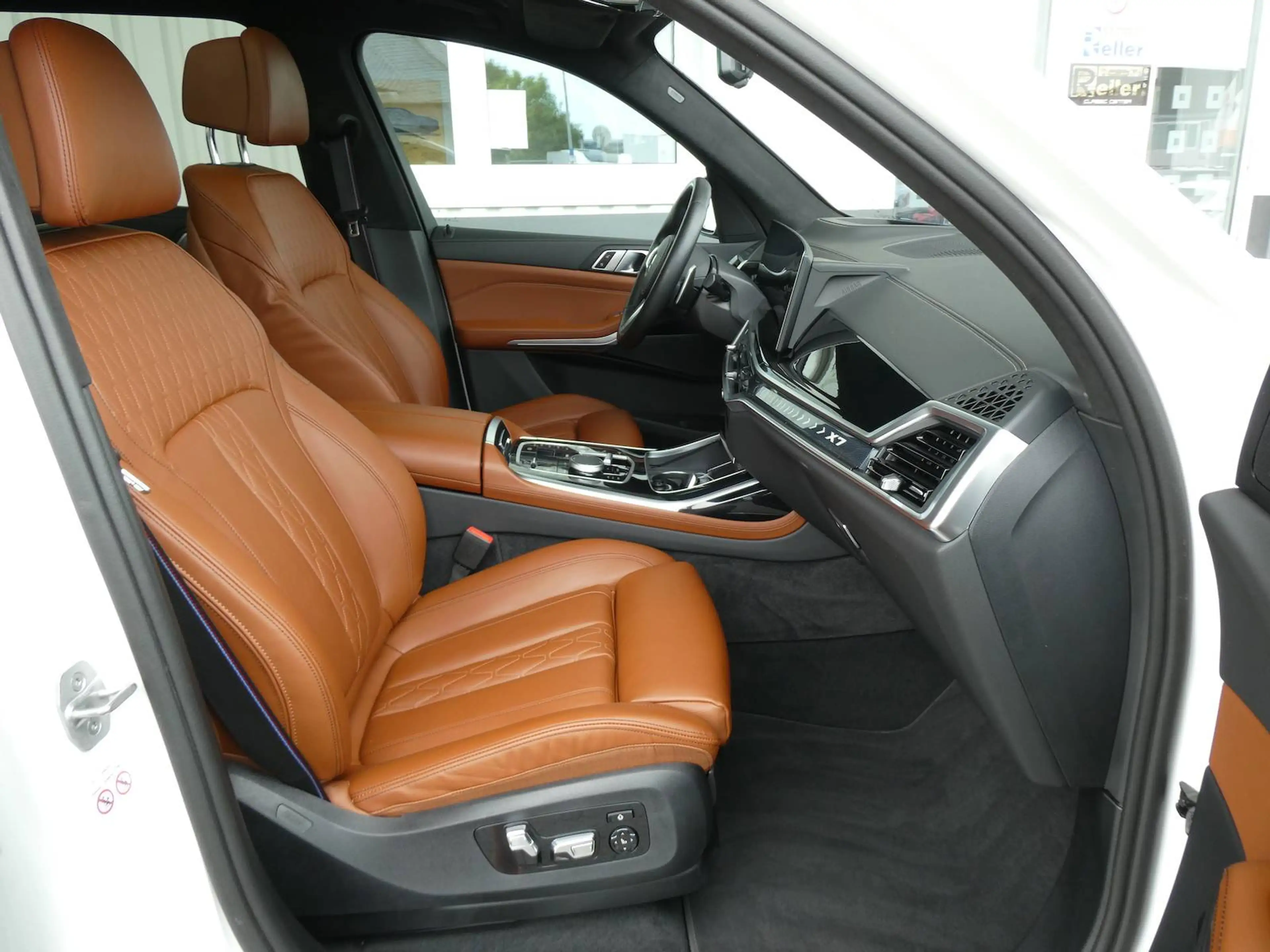 BMW X7 xDrive 40 d M Sport — photo 13