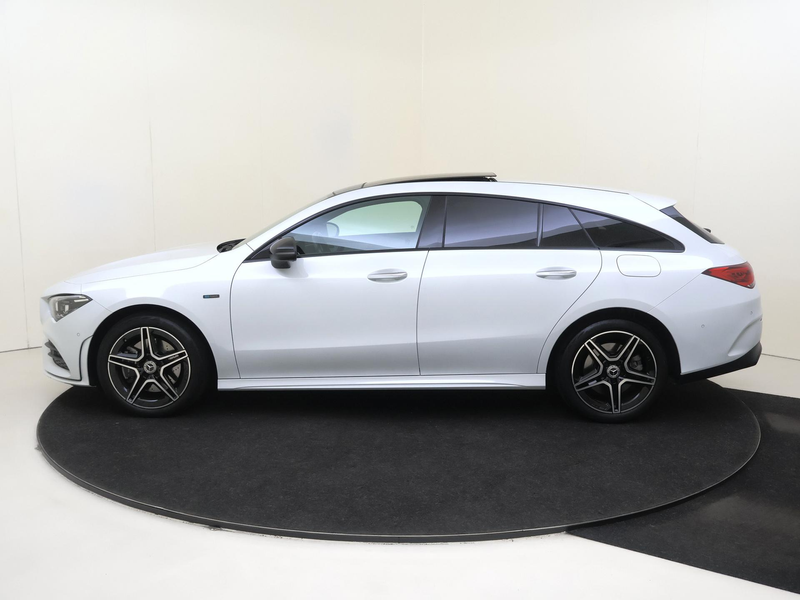 Mercedes-Benz CLA 250 Shooting Brake e Business Solution AMG Limited / M — photo 8