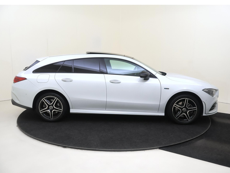 Mercedes-Benz CLA 250 Shooting Brake e Business Solution AMG Limited / M — photo 9
