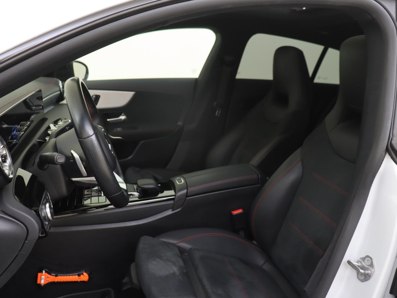 Mercedes-Benz CLA 250 Shooting Brake e Business Solution AMG Limited / M — photo 11