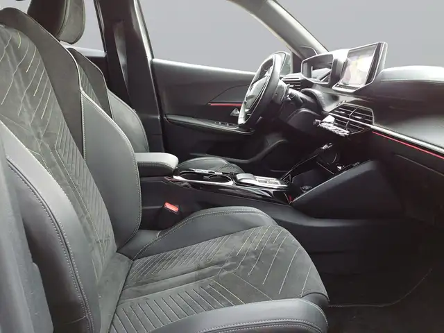 Peugeot 2008 view 13