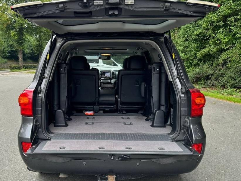 Toyota Land Cruiser 4.5 V8 D-4D Executive — photo 8
