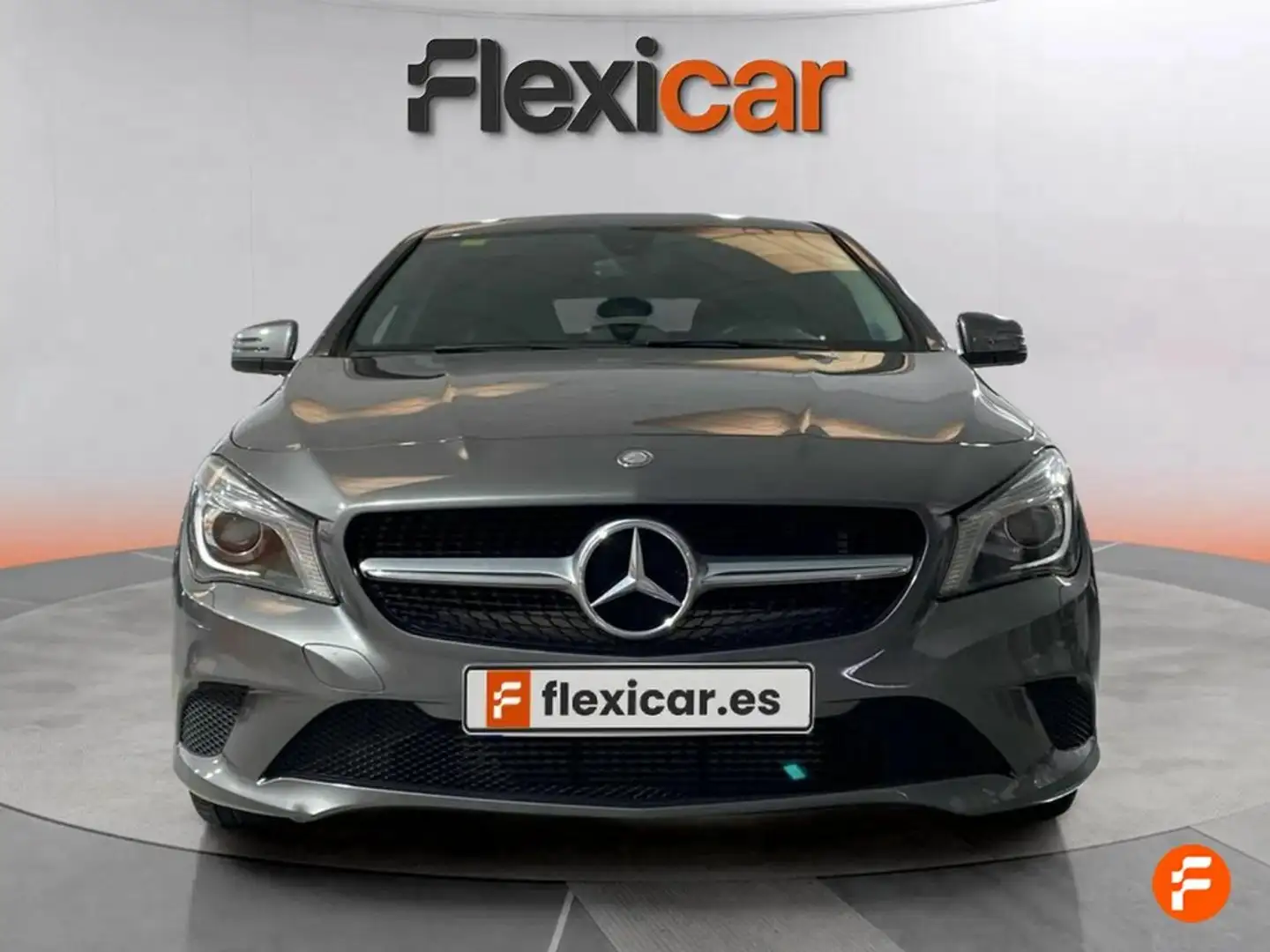 Mercedes-Benz CLA 200 d Shooting Brake Amarillo - 2