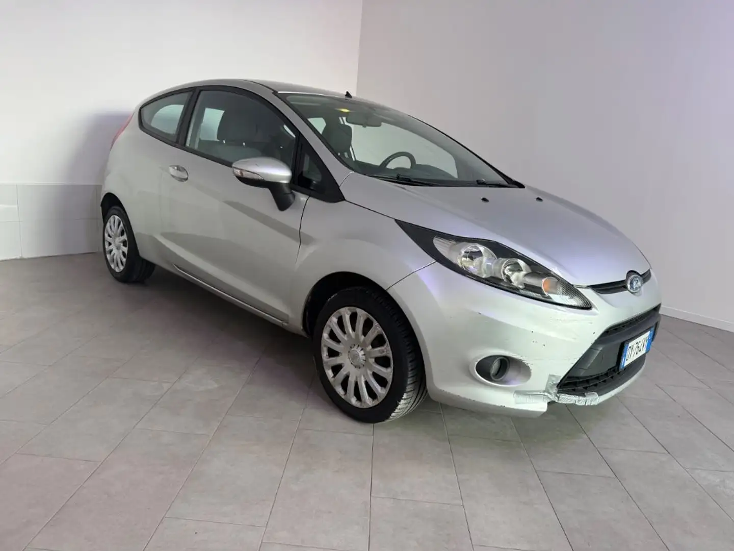 Ford Fiesta + 1.4 3 porte Bz.- GPL Silber - 2