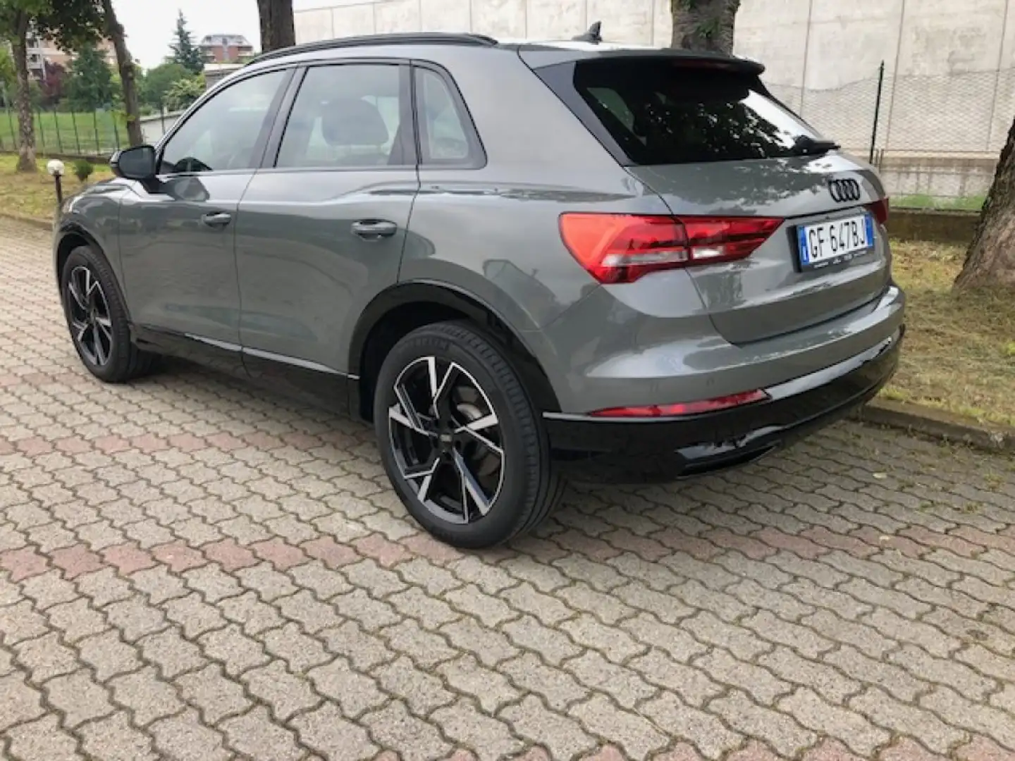 Audi Q3 35 TDI S tronic Navi Cambio Aut. Grigio - 2
