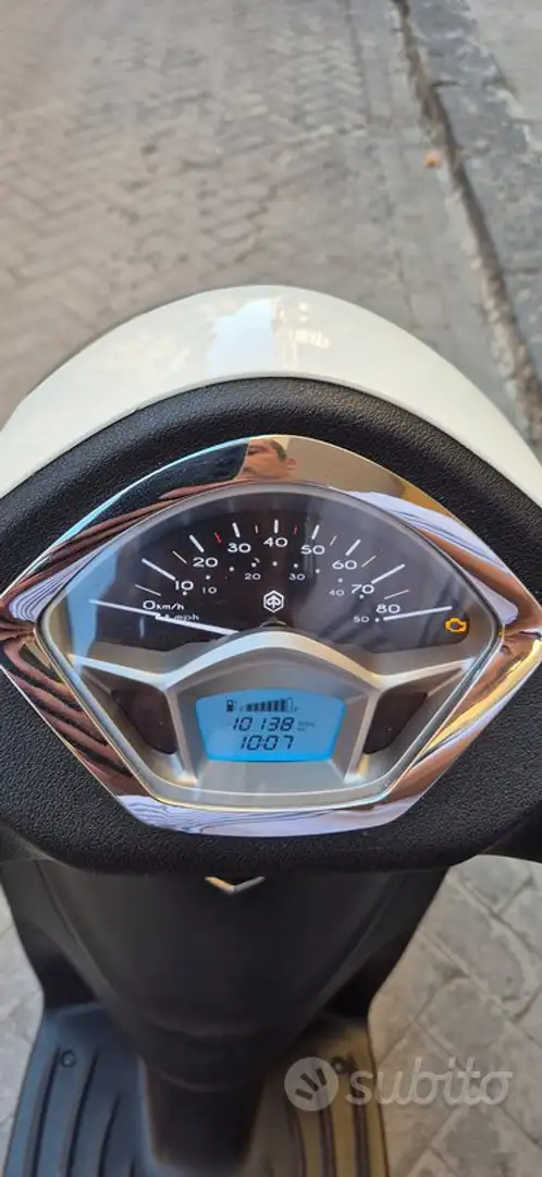 Piaggio Liberty 50 Bianco - 2