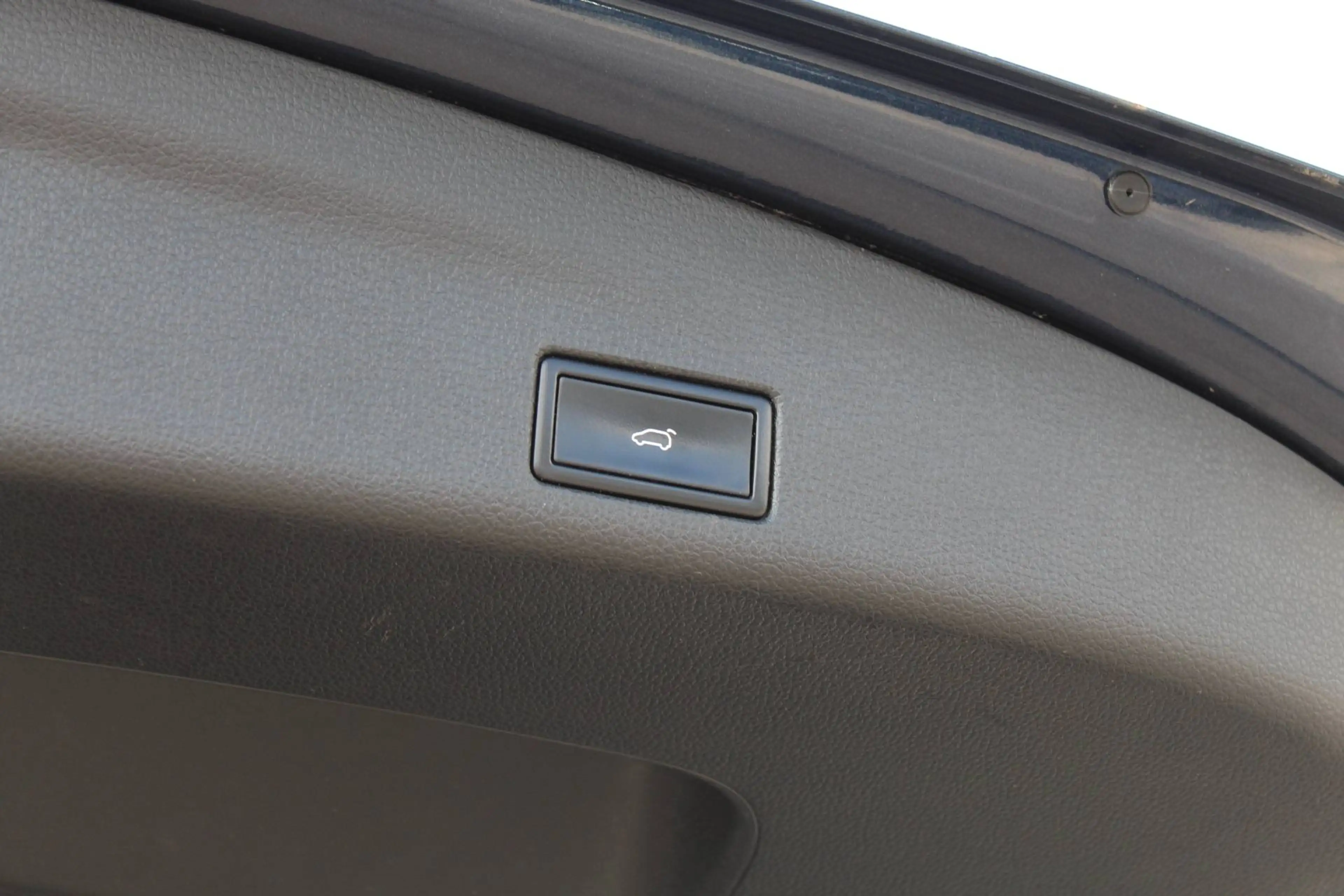 Volkswagen Sharan Highline 2.0 TSI DSG +AHK+Leder+Xenon+NAVI+RFK — photo 14