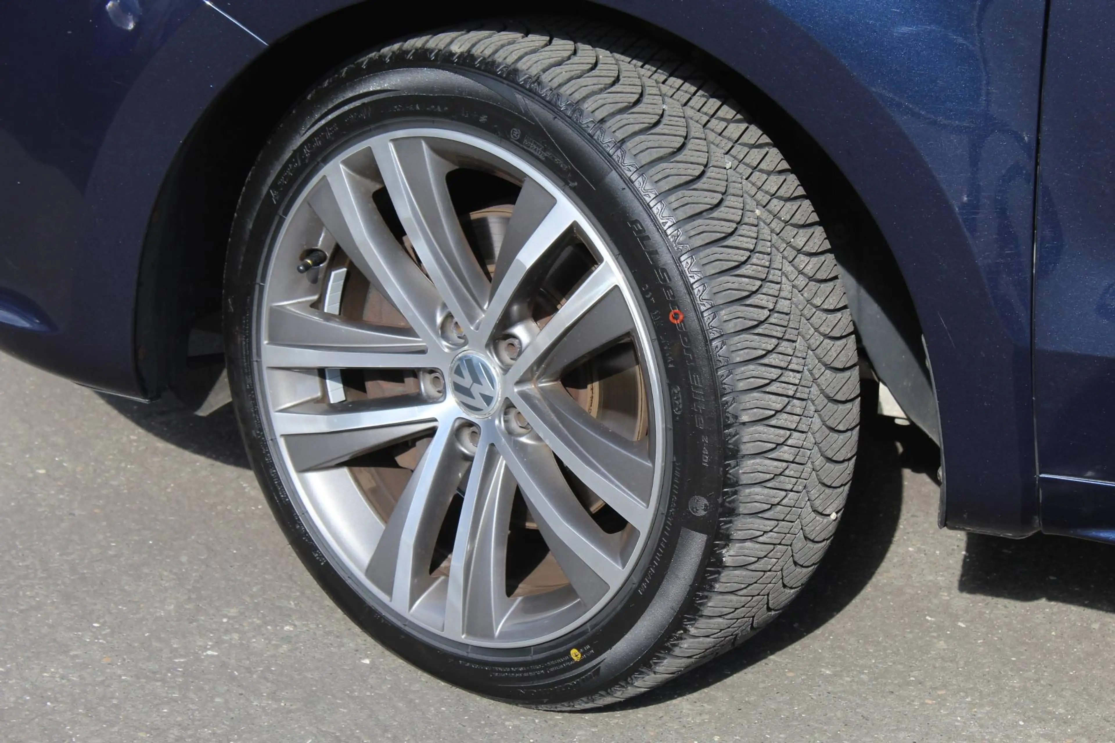 Volkswagen Sharan Highline 2.0 TSI DSG +AHK+Leder+Xenon+NAVI+RFK — photo 11
