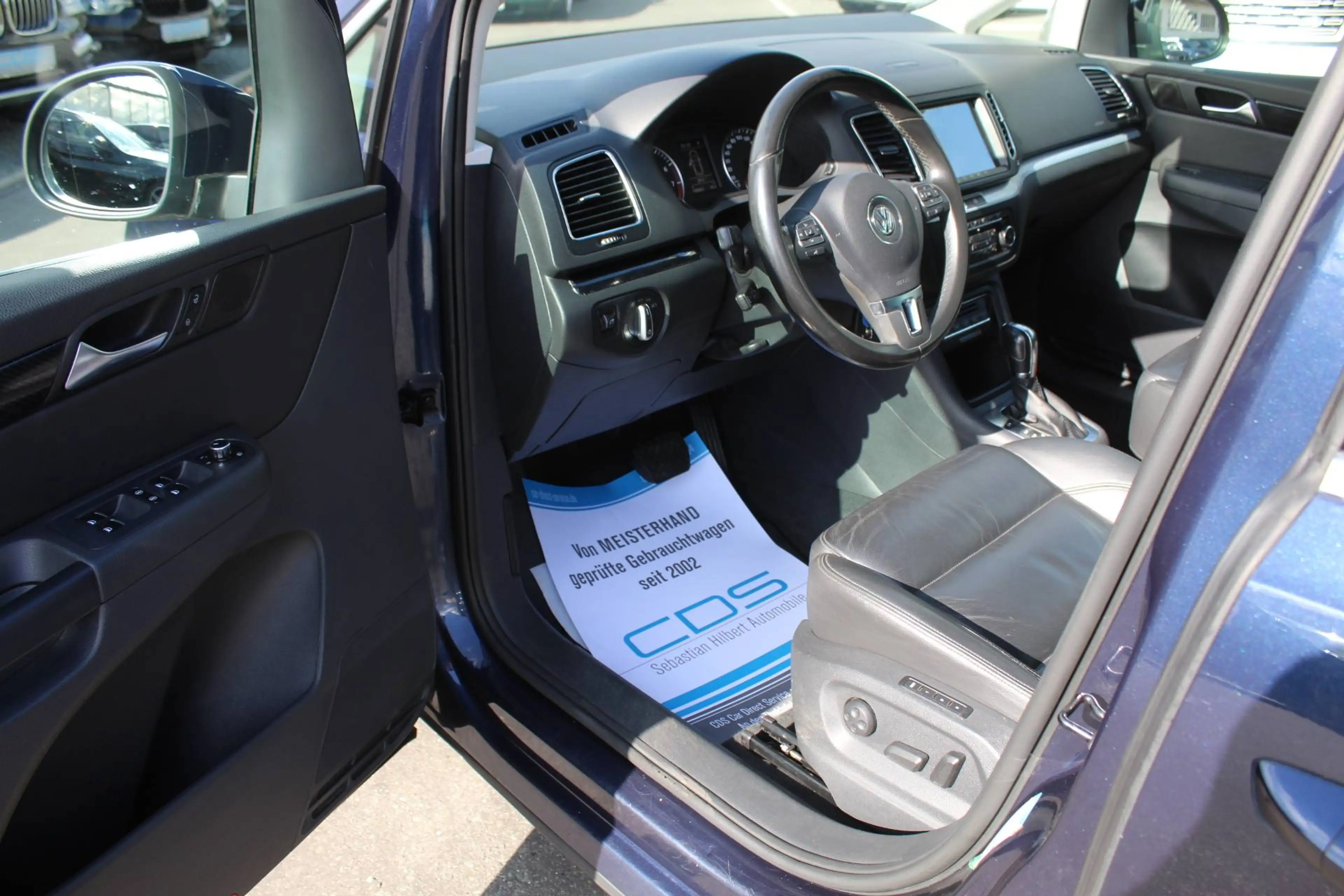 Volkswagen Sharan Highline 2.0 TSI DSG +AHK+Leder+Xenon+NAVI+RFK — photo 8