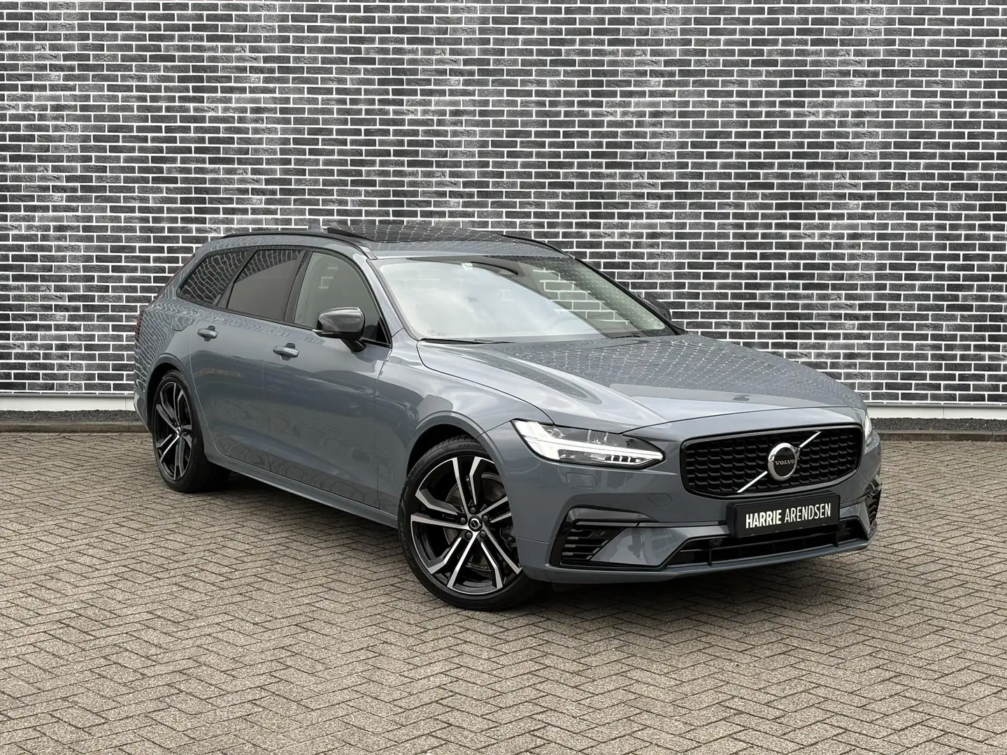 Volvo V90 T6 Aut. Plug-in hybrid AWD Plus Dark | Panoramadak Gris - 2
