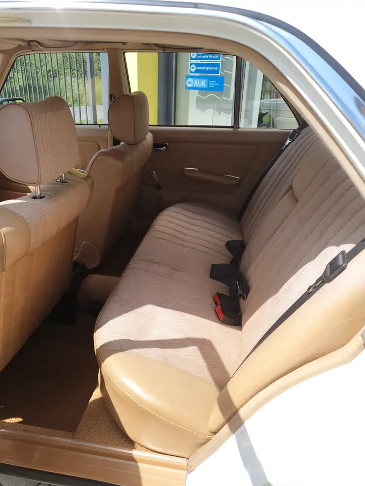 Mercedes-Benz 200 W123, foto 9