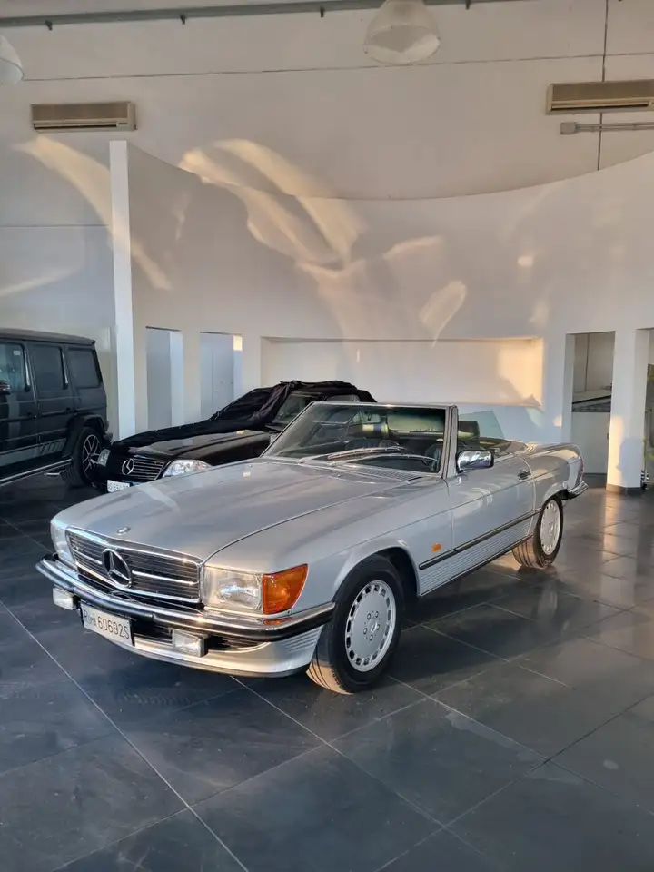 Mercedes-Benz SL 300 🇮🇹 Cabrio da Concorso Meccanico, foto 11