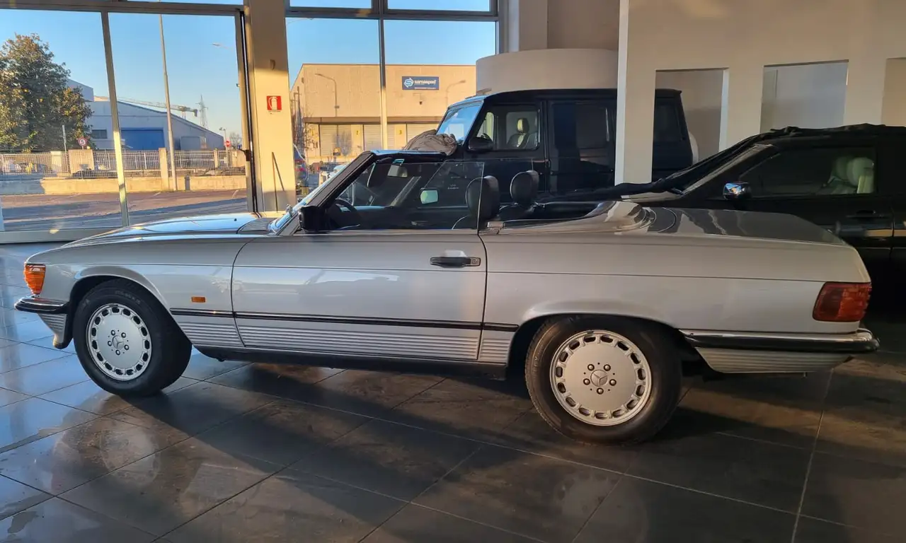 Mercedes-Benz SL 300 🇮🇹 Cabrio da Concorso Meccanico, foto 9