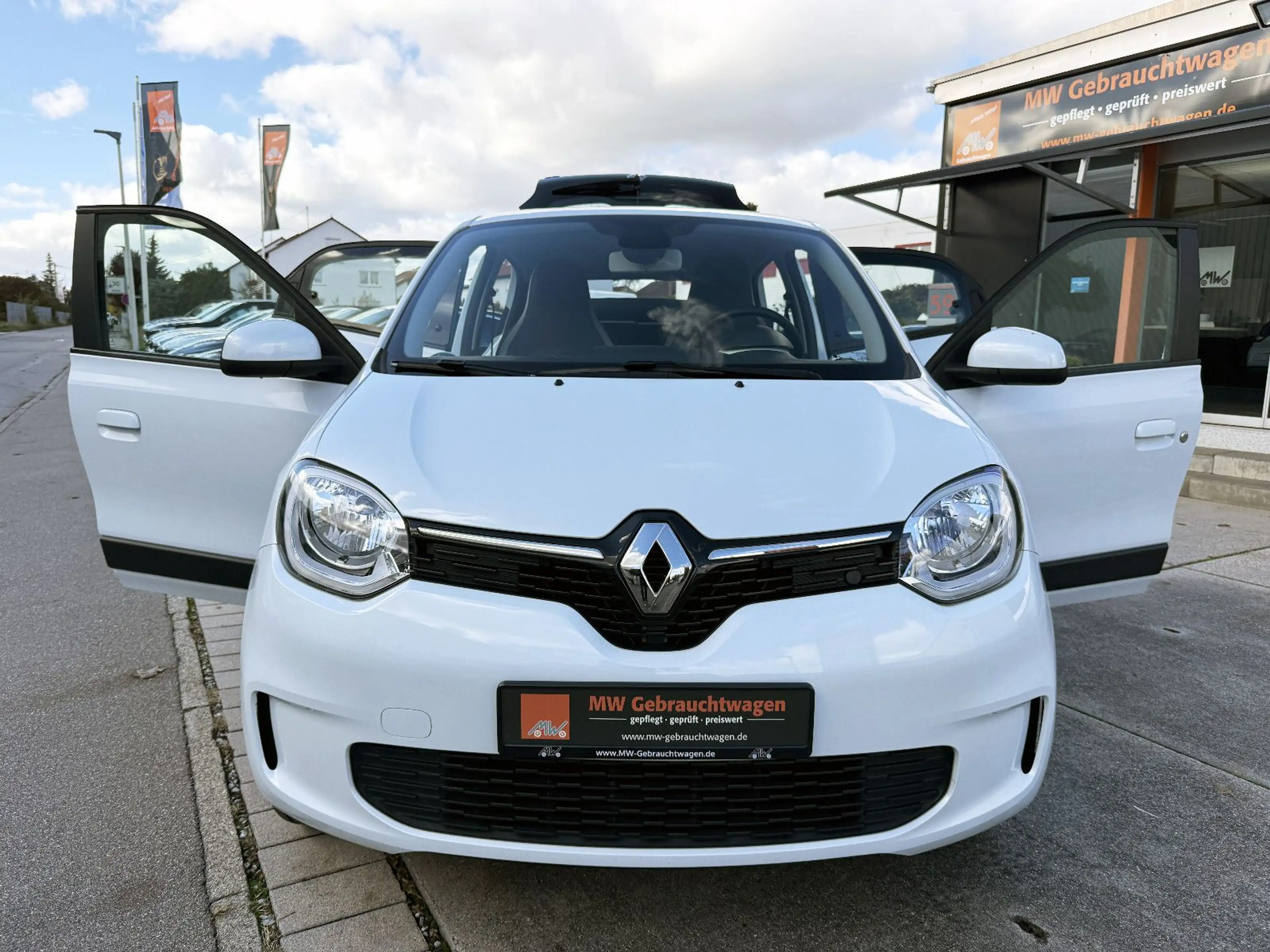 Renault Twingo Zen Electric 21kWh CarPlay KLIMA DAB MFKL — photo 4