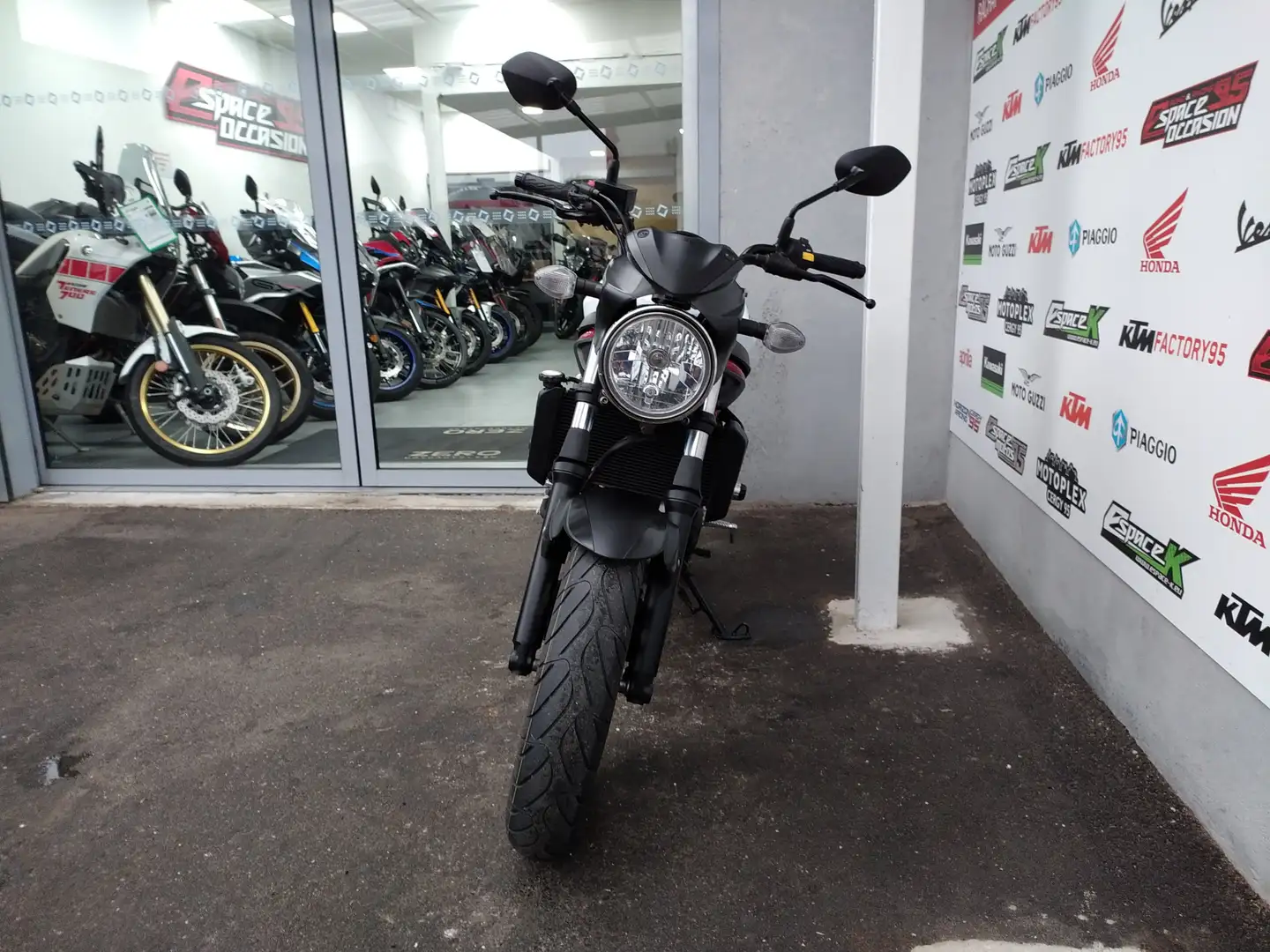 Suzuki SV 650 Blanc - 2