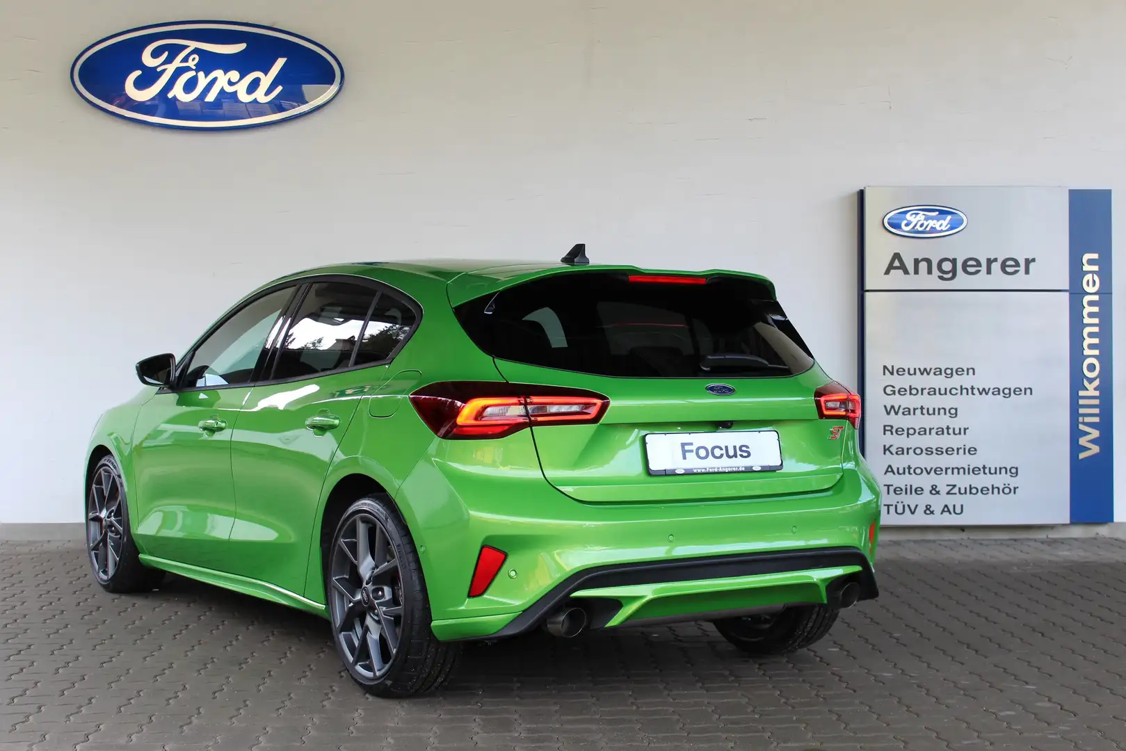 Ford Focus ST X,SYNC4,LED,PDC,Kam,adap.Temp,2 Zo-Klima,WinPak Grün - 2