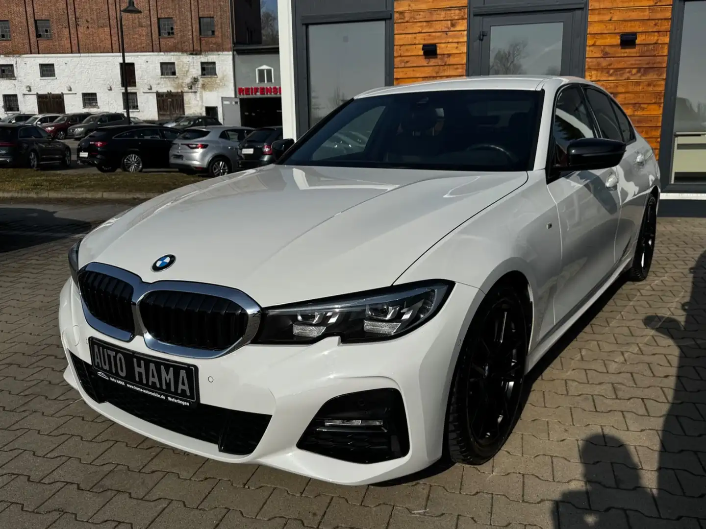 BMW 320 d Lim. M Sport *NAVI*LED*SHADOW*UNI* Blanc - 1