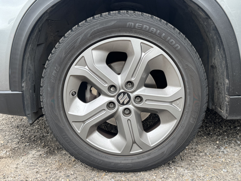 Suzuki Vitara 1.6 Exclusive // TREKHAAK // NAVI // CLIMA // CRUI — photo 9