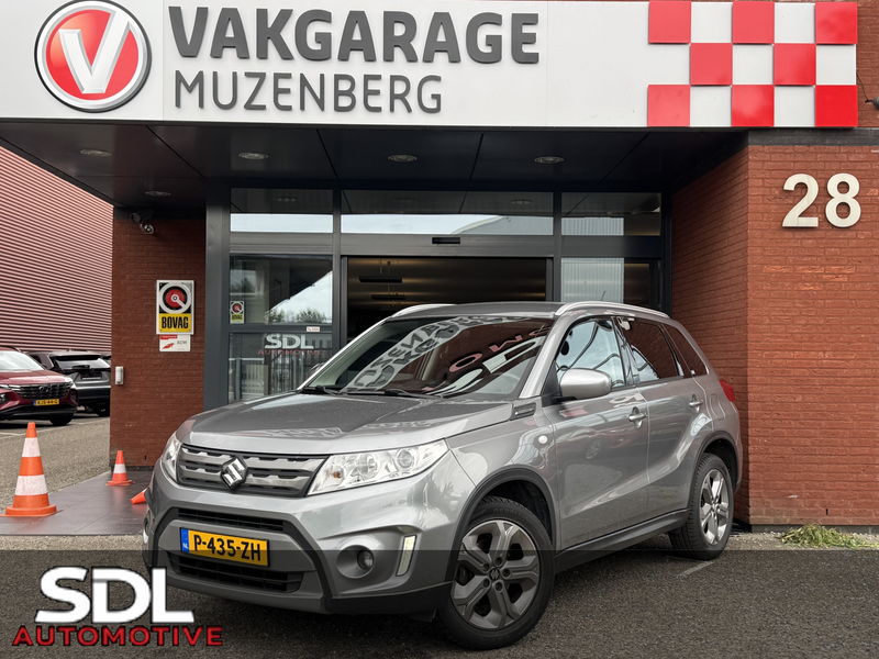 Suzuki Vitara 1.6 Exclusive // TREKHAAK // NAVI // CLIMA // CRUI