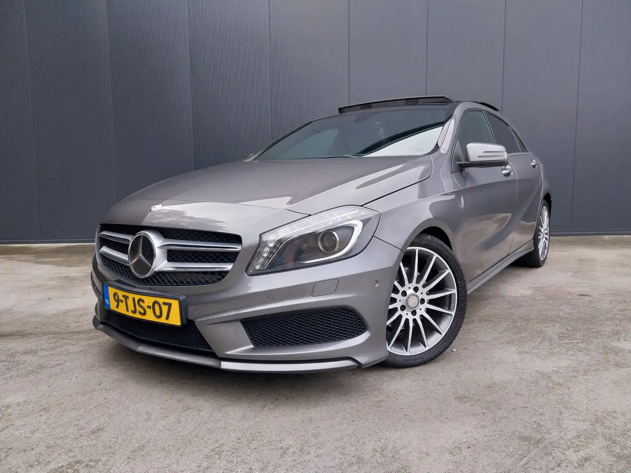 Mercedes-Benz A 180