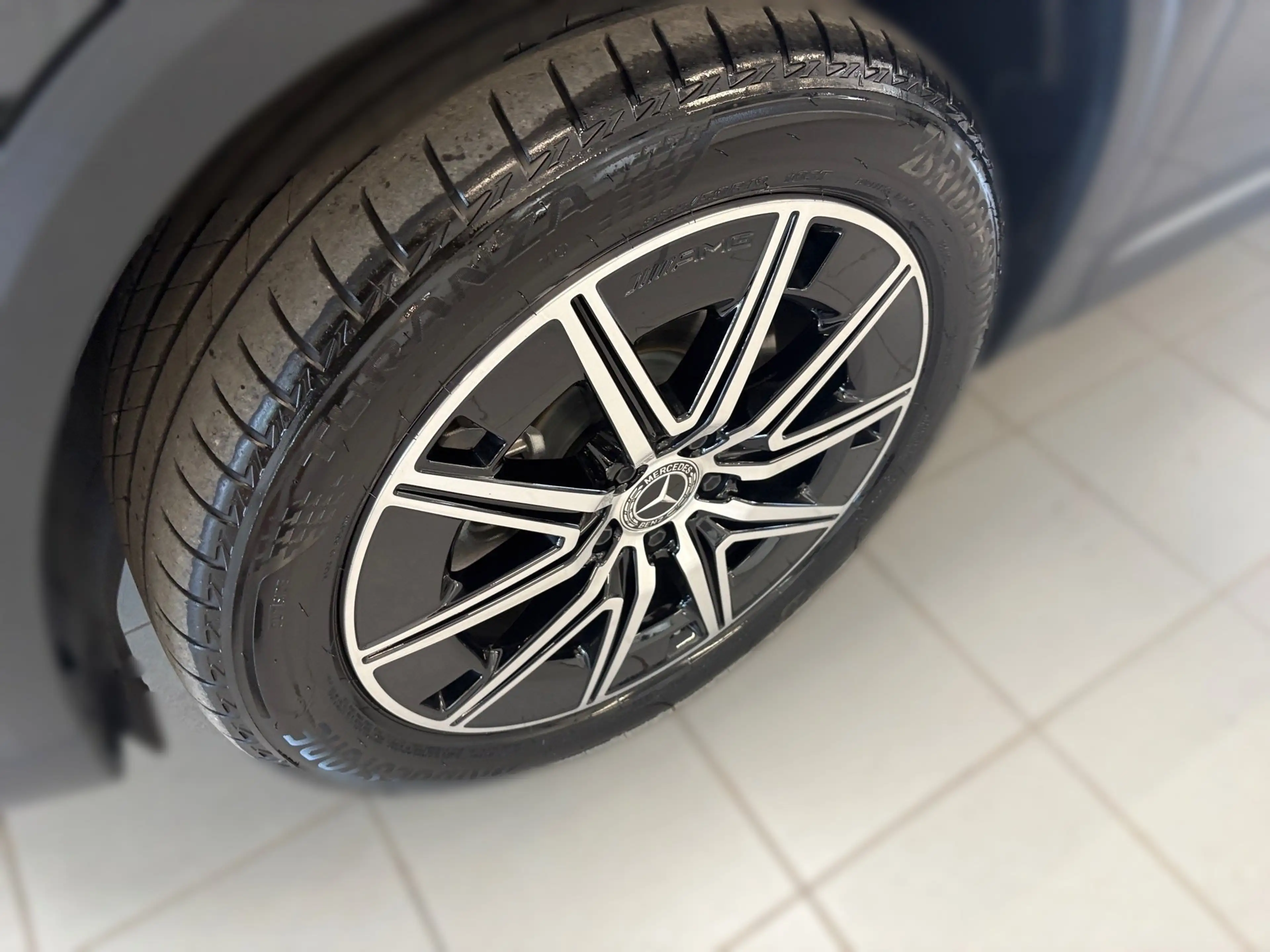 Mercedes-Benz EQA 300 4M AMG 19 ZOLL LMR PANO SD DISTRONIC — photo 10