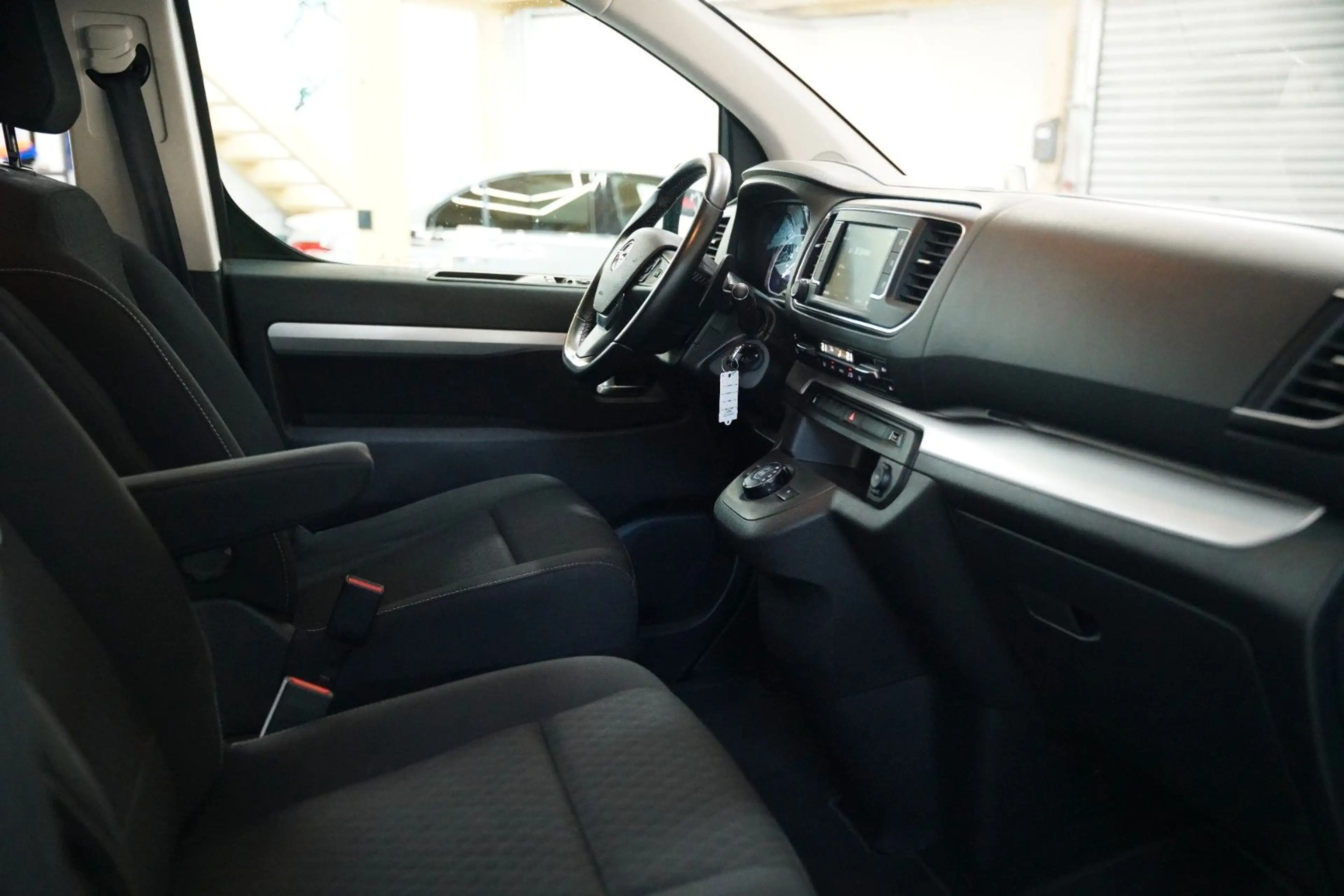 Opel Zafira Life Edition M*6-Sitze*SHZ*HUD* — photo 14