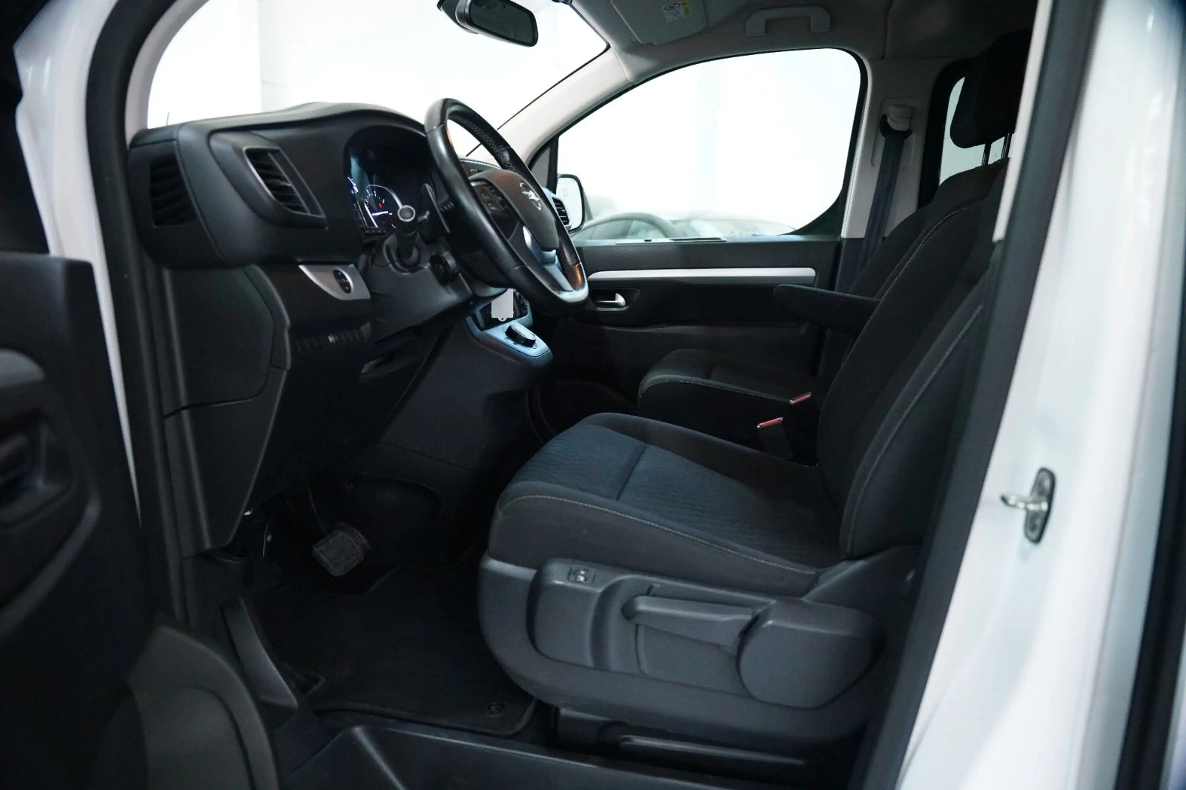 Opel Zafira Life Edition M*6-Sitze*SHZ*HUD* — photo 11