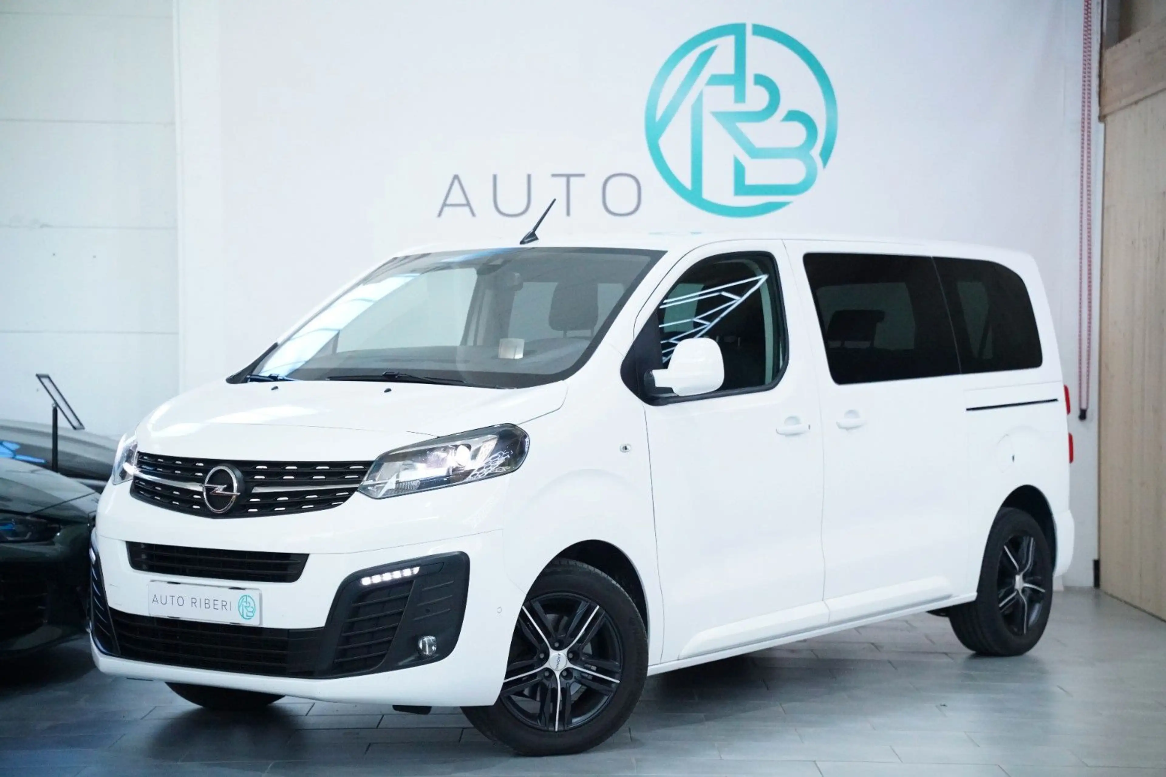 Opel Zafira Life Edition M*6-Sitze*SHZ*HUD* — photo 3