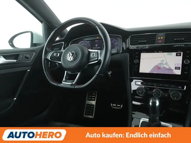 Volkswagen Golf view 13