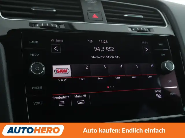 Volkswagen Golf view 22