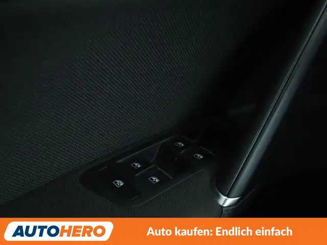 Volkswagen Golf view 30