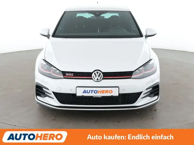 Volkswagen Golf view 9