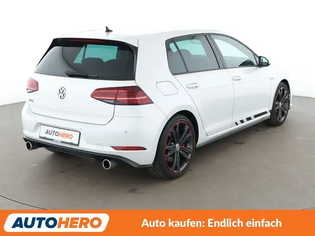 Volkswagen Golf view 6