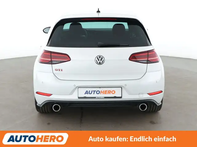 Volkswagen Golf view 5
